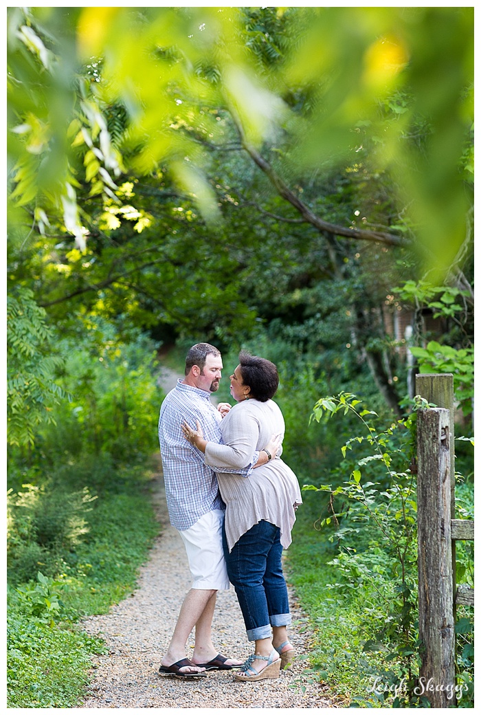 Williamsburg Virginia Engagement Photographer  Veronica & John are getting Married!! 