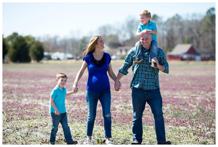 Maternity session in Pungo Virginia with one of my Favorite Families!  