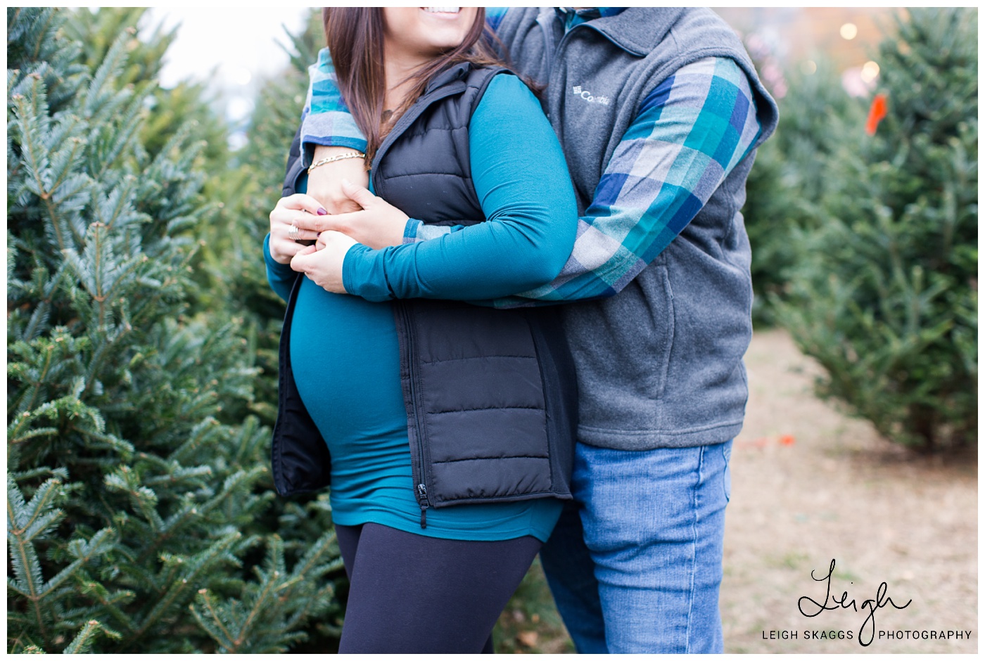 Christmas tree farm Maternity session in Chesapeake Virginia!