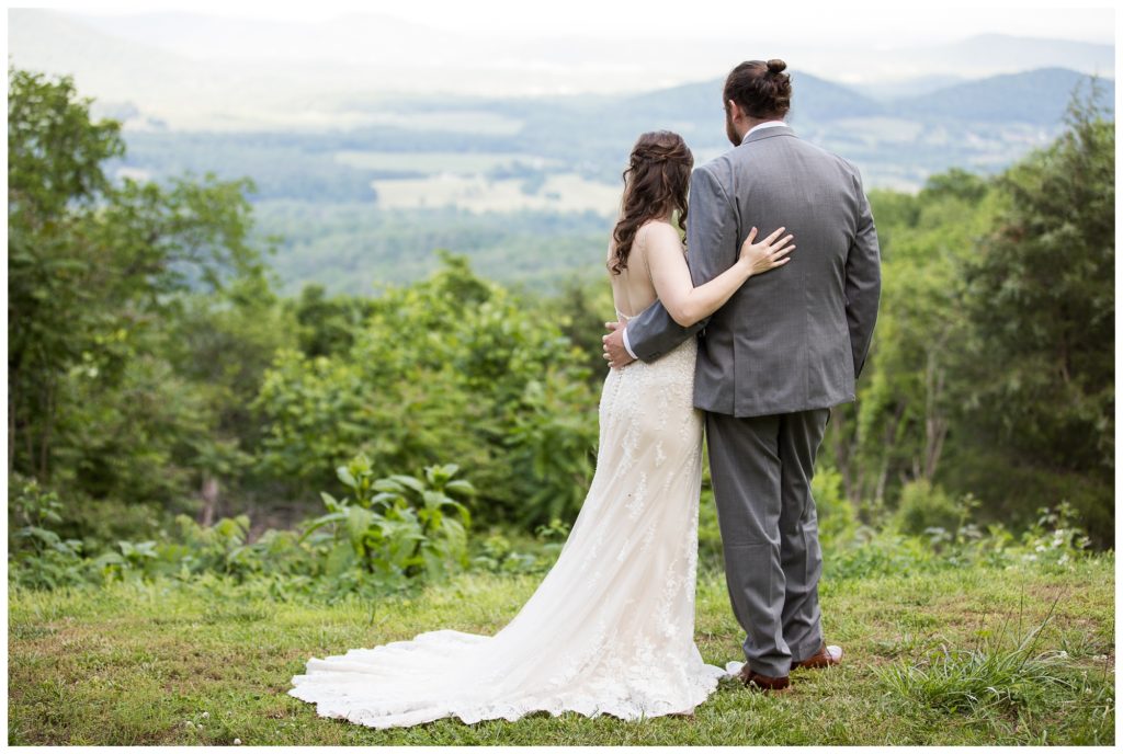 Jenna & Ethan | Lydia Mountain Lodge Wedding