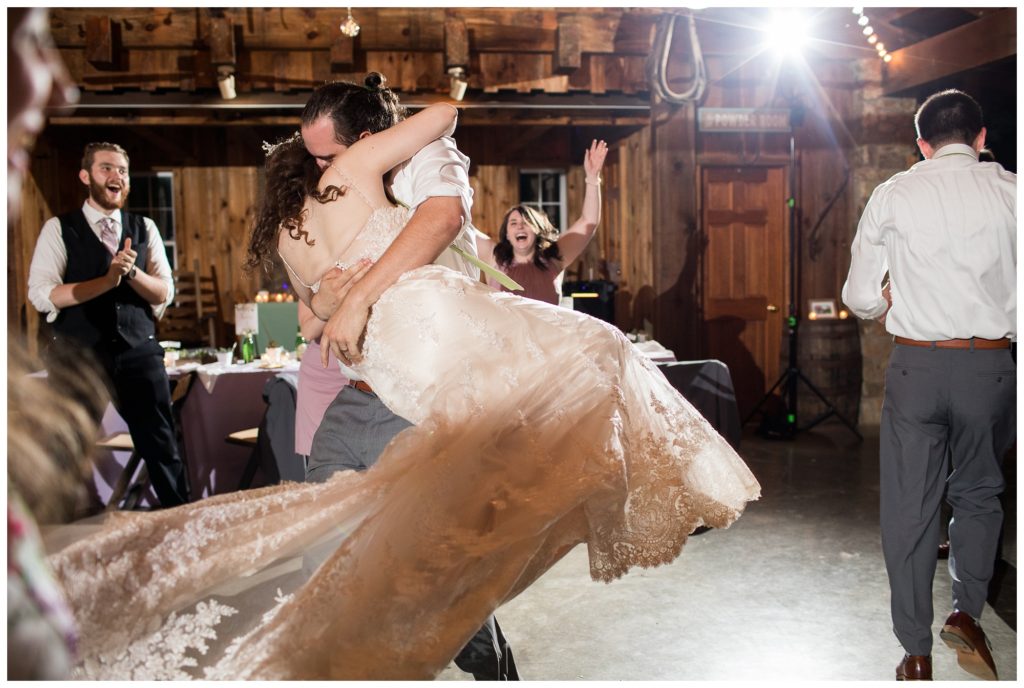 Jenna & Ethan | Lydia Mountain Lodge Wedding