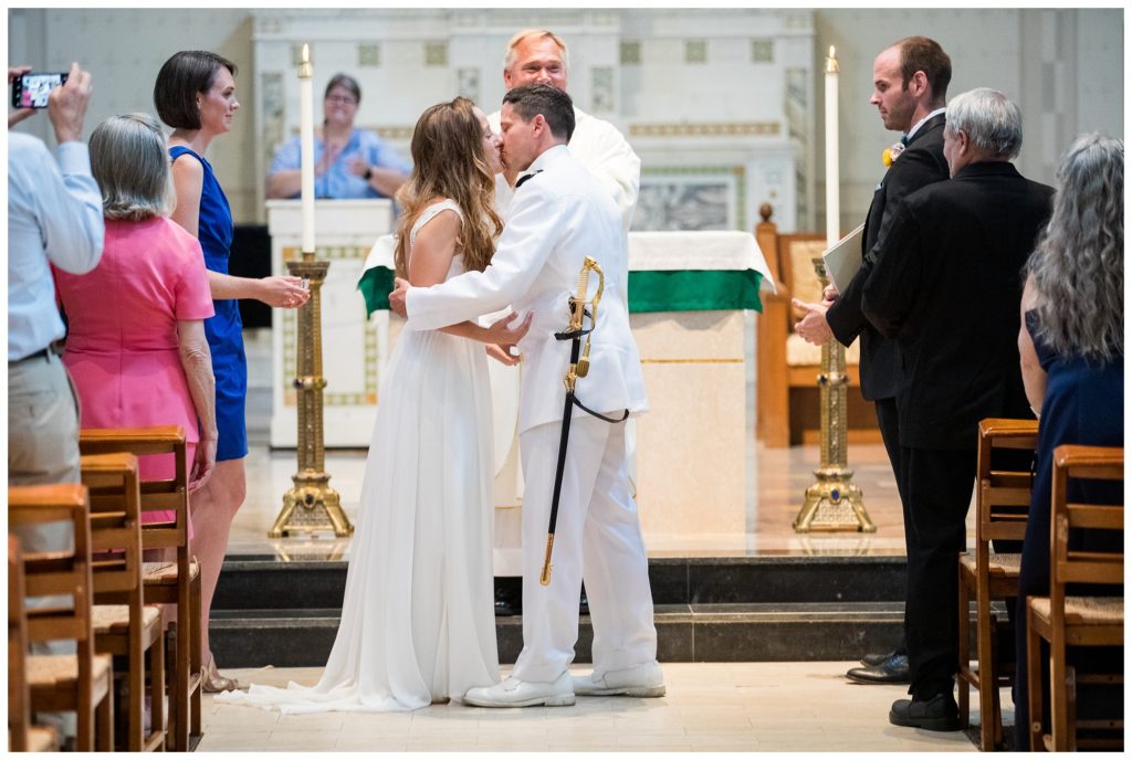 Leslie & David | East Beach Bay Front Club Norfolk Virginia Wedding