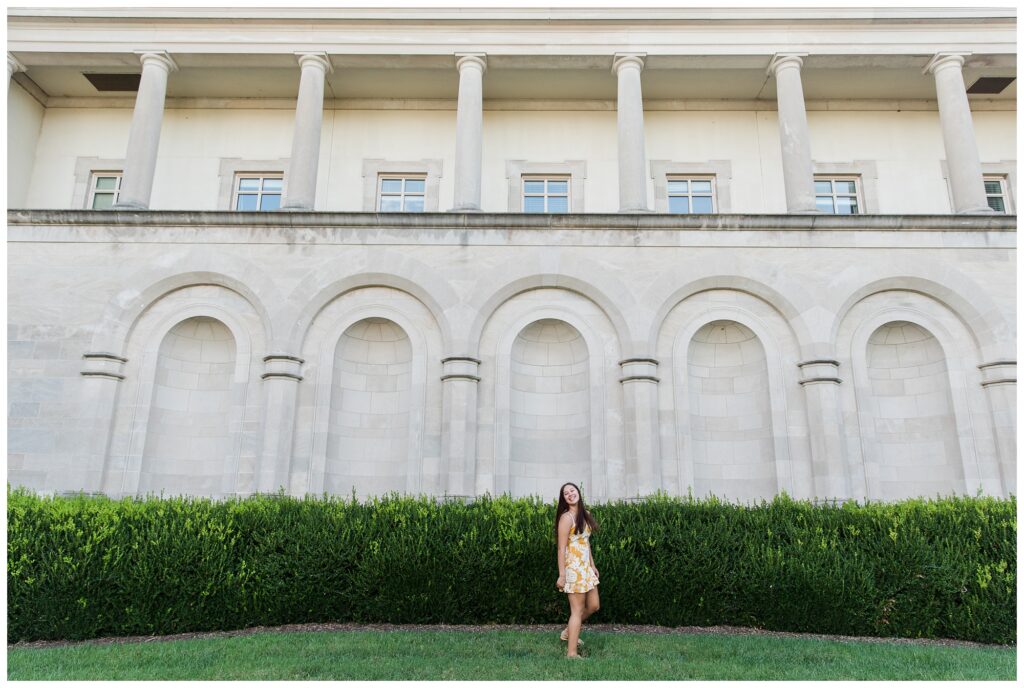 Veronica|Chrysler Museum & Neon District Senior session