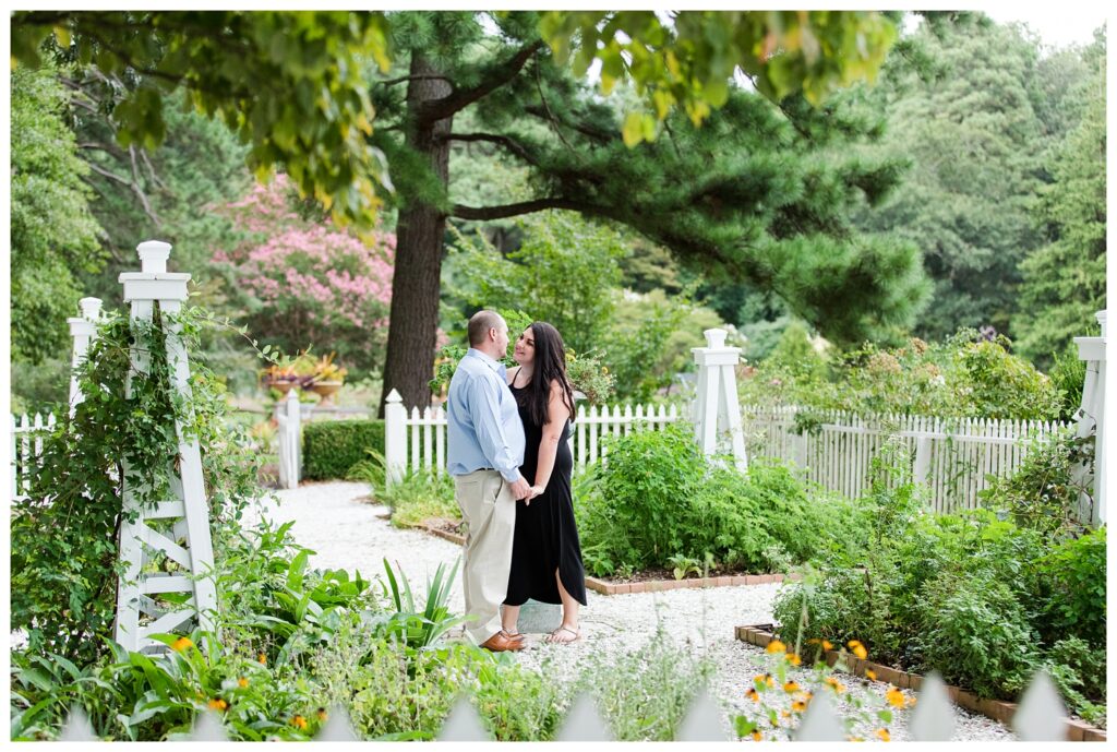 Megan & Darik | Botanical Gardens Engagement