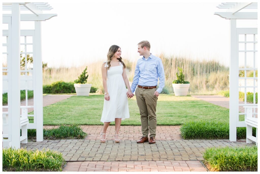 Jessica & Charlie | East Beach Norfolk Virginia Engagement