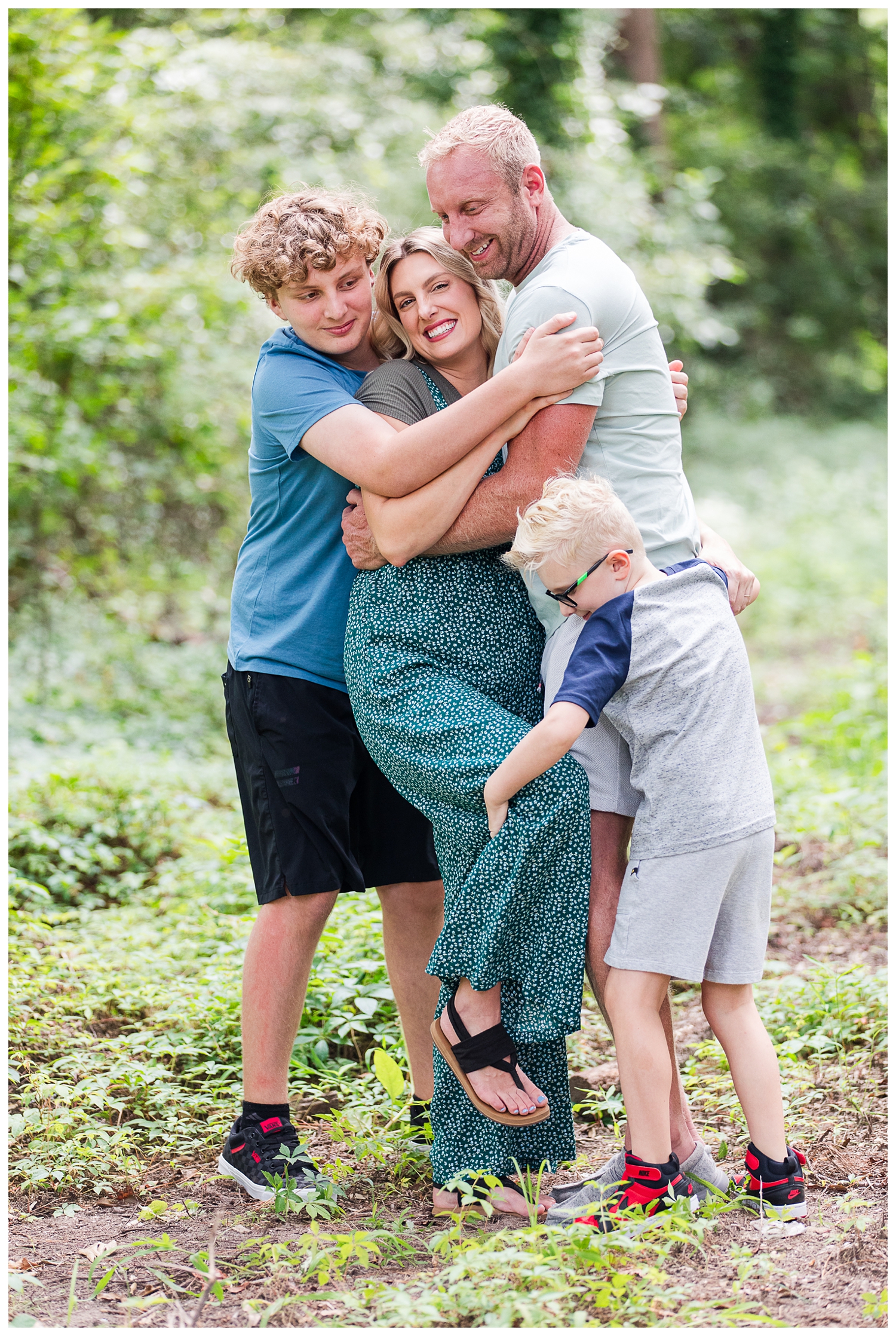 Sam, Chris, Wes & Ev | Deep Creek Lock Park Family Portraits