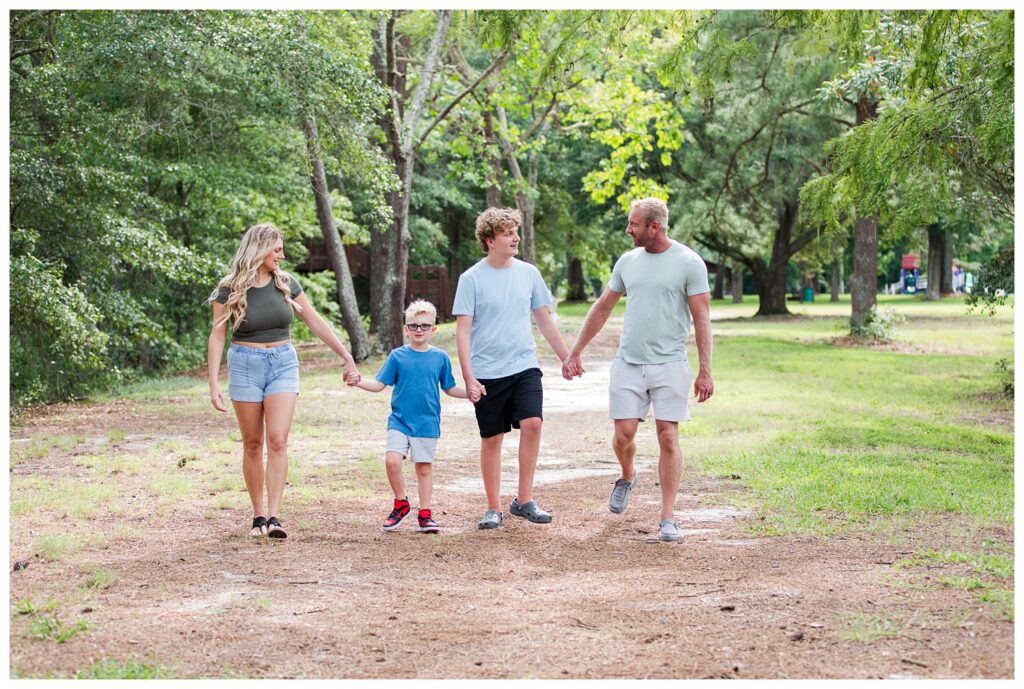 Sam, Chris, Wes & Ev | Deep Creek Lock Park Family Portraits