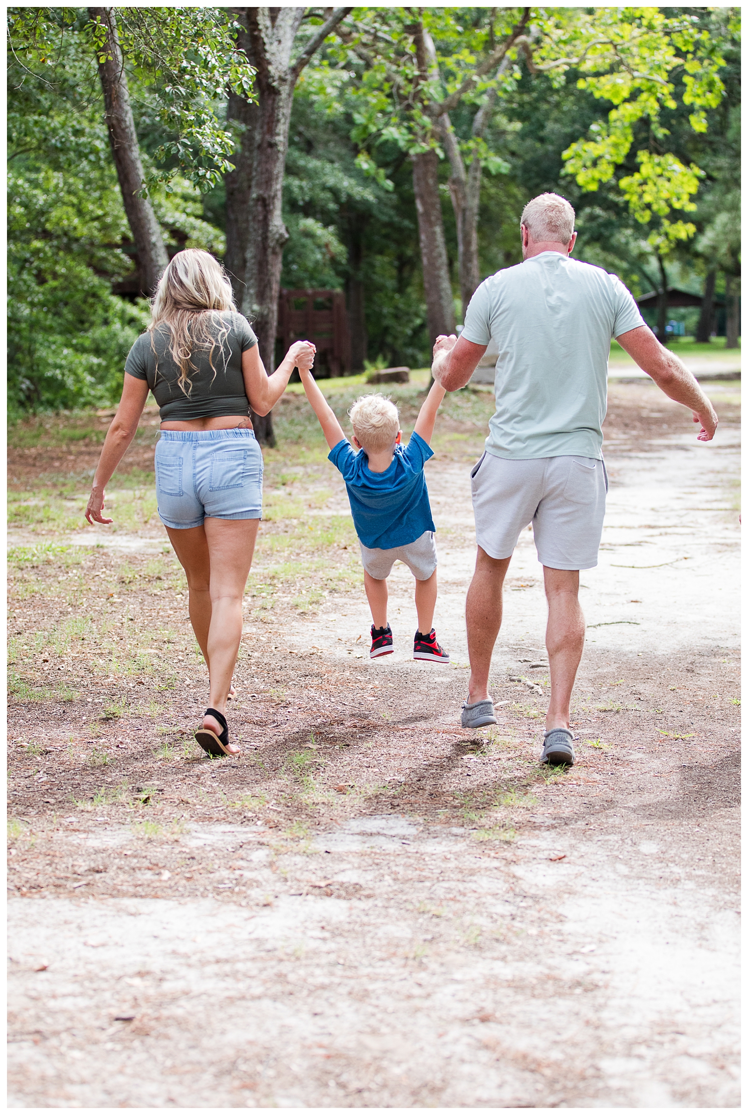 Sam, Chris, Wes & Ev | Deep Creek Lock Park Family Portraits