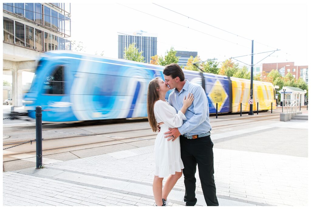 Aubrey & Myles | Downtown Norfolk Virginia Courthouse Elopement