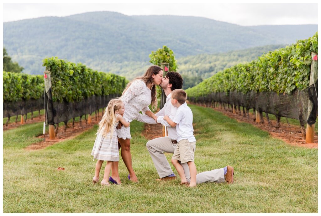 Ashley & Justins 10th Anniversary | Kings Family Vineyard Charlottesville Virginia