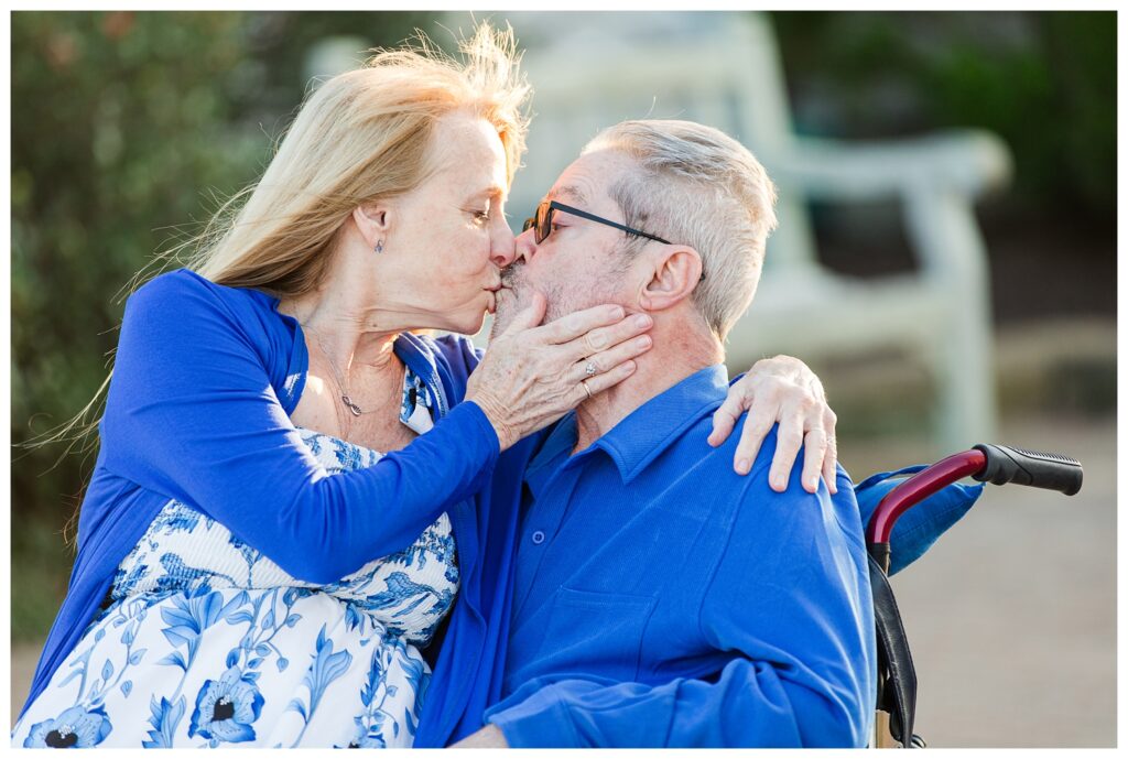 Donna & Tommy | Grommet Park Virginia Beach Anniversary session