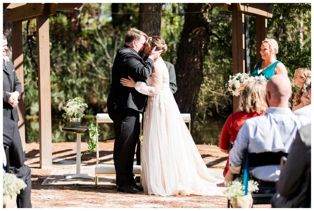 Heather & Rob | Blue Petes Restaurant Wedding Virginia Beach