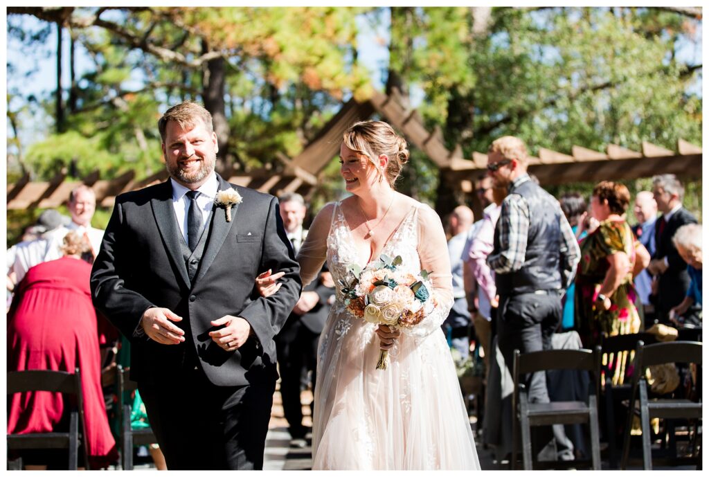 Heather & Rob | Blue Petes Restaurant Wedding Virginia Beach